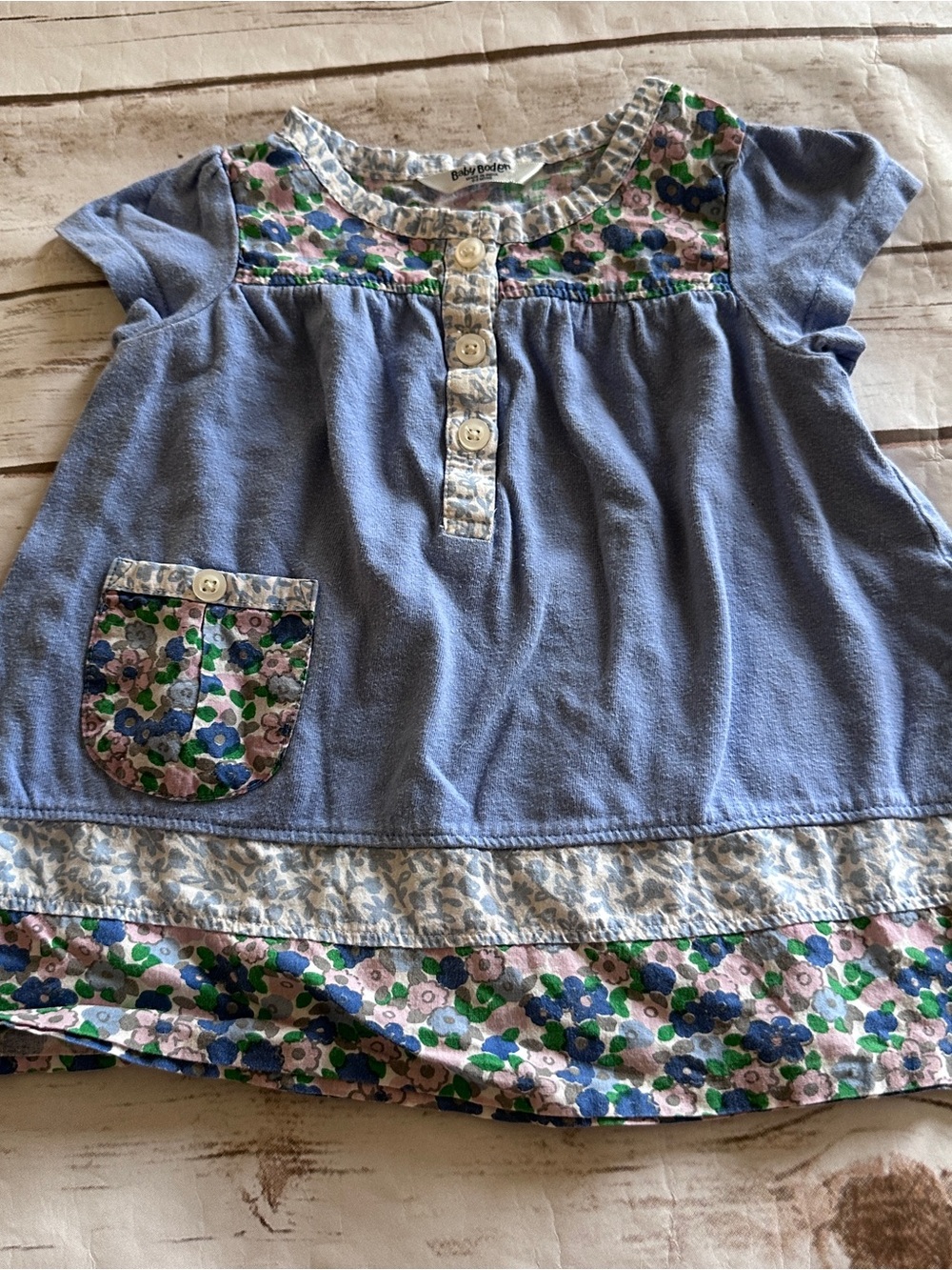 Baby Boden blue floral dress with pocket, fair pilling size 0-3 months